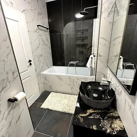One Bedroom Flat Near Vivo Daire Kaloşvar