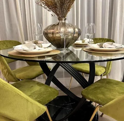 One Bedroom Flat Near Vivo 아파트 *